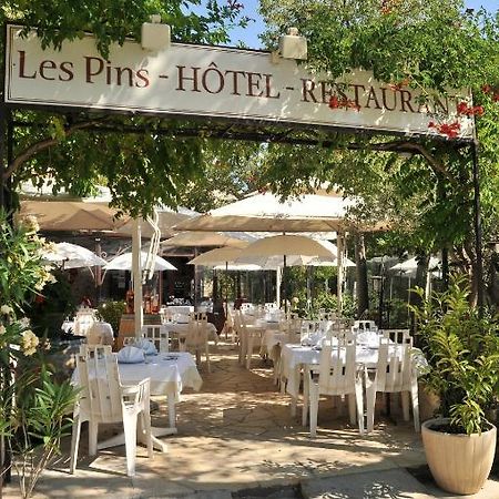 Les Pins Restaurant Et Chambre D'Hotes Сийан-ла-Каскад Экстерьер фото