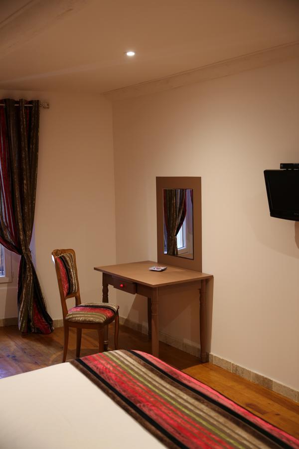 Les Pins Restaurant Et Chambre D'Hotes Сийан-ла-Каскад Экстерьер фото